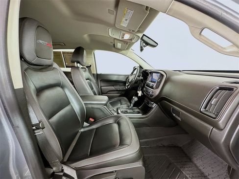 Used 2021 GMC Canyon AT4 image 25