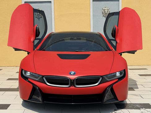 Used 2017 BMW i8 AWD/4WD image 3