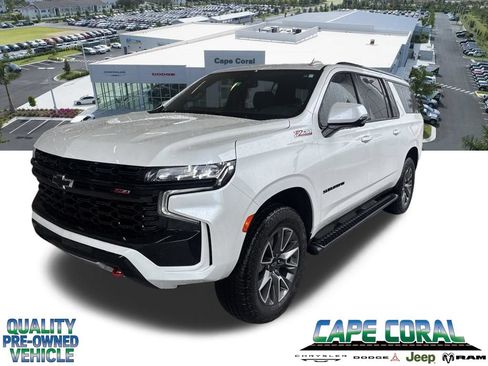 Used 2024 Chevrolet Suburban Z71 w/ Luxury Package AWD/4WD image 1
