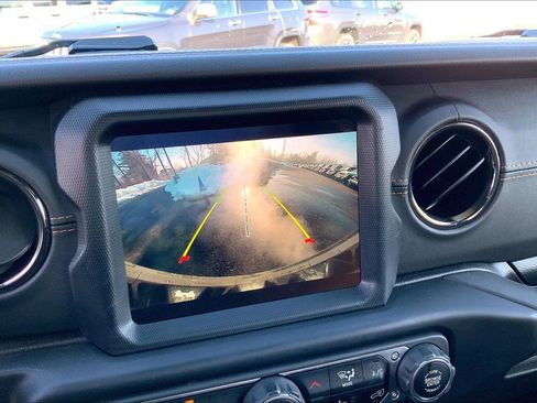 Certified 2023 Jeep Wrangler Altitude image 27