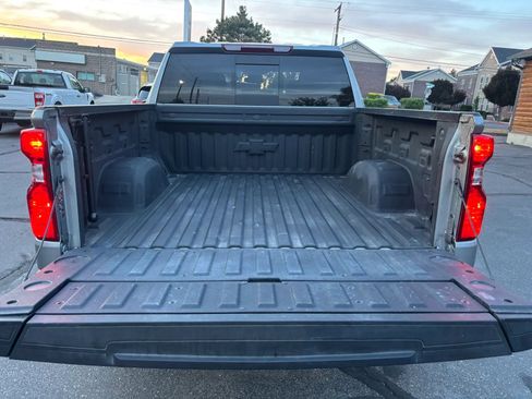 Used 2025 Chevrolet Silverado 1500 LT AWD/4WD image 17