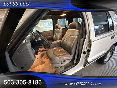 Used 1996 Chevrolet Blazer LT image 11