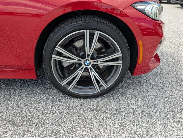 Used 2023 BMW 330i xDrive Sedan w/ Premium Package AWD/4WD image 9