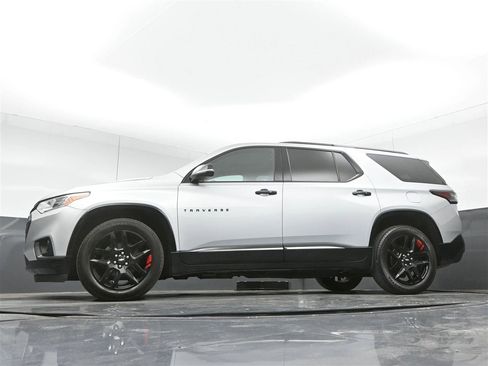 Used 2019 Chevrolet Traverse Premier w/ Redline Edition AWD/4WD image 36