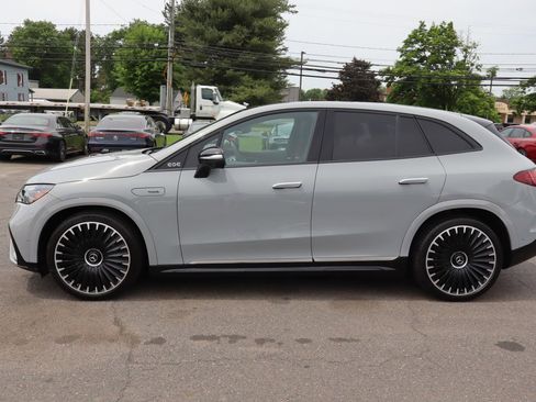 Used 2024 Mercedes-Benz EQE AMG 4MATIC SUV w/ Pinnacle Trim Package image 8