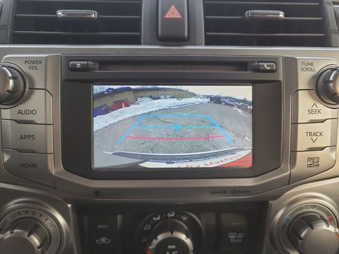 Used 2018 Toyota 4Runner SR5 Premium image 28