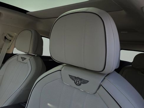 New 2026 Bentley Flying Spur Base image 21