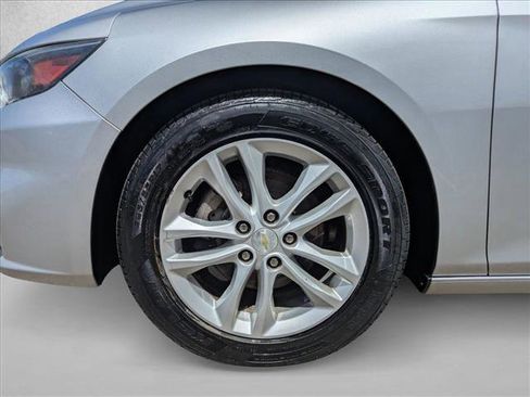 Used 2018 Chevrolet Malibu LT FWD image 26