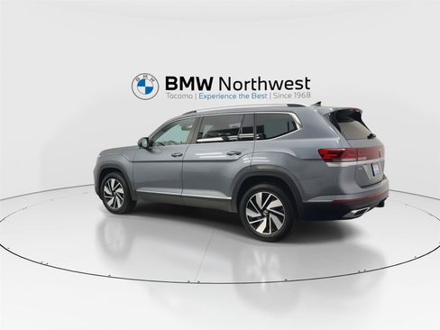 Used 2024 Volkswagen Atlas SEL AWD/4WD image 12