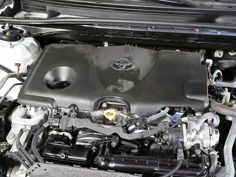 Used 2023 Toyota Camry SE FWD image 13
