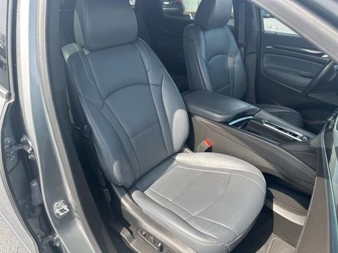 Used 2024 Buick Enclave Premium image 23