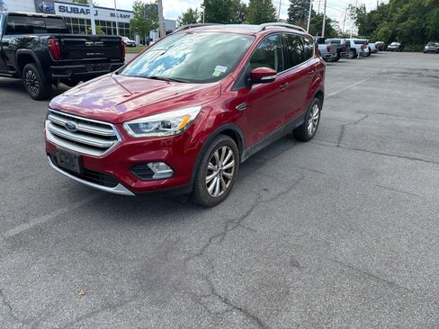 Used 2017 Ford Escape Titanium w/ Equipment Group 301A AWD/4WD image 12