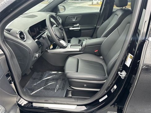 Certified 2026 Mercedes-Benz GLA 250 4MATIC image 9