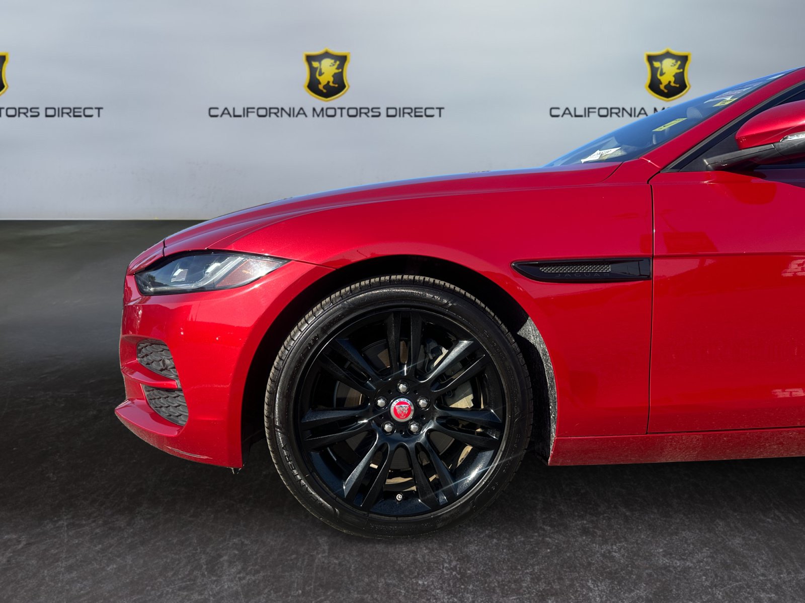 Used 2020 Jaguar XE S RWD image 14