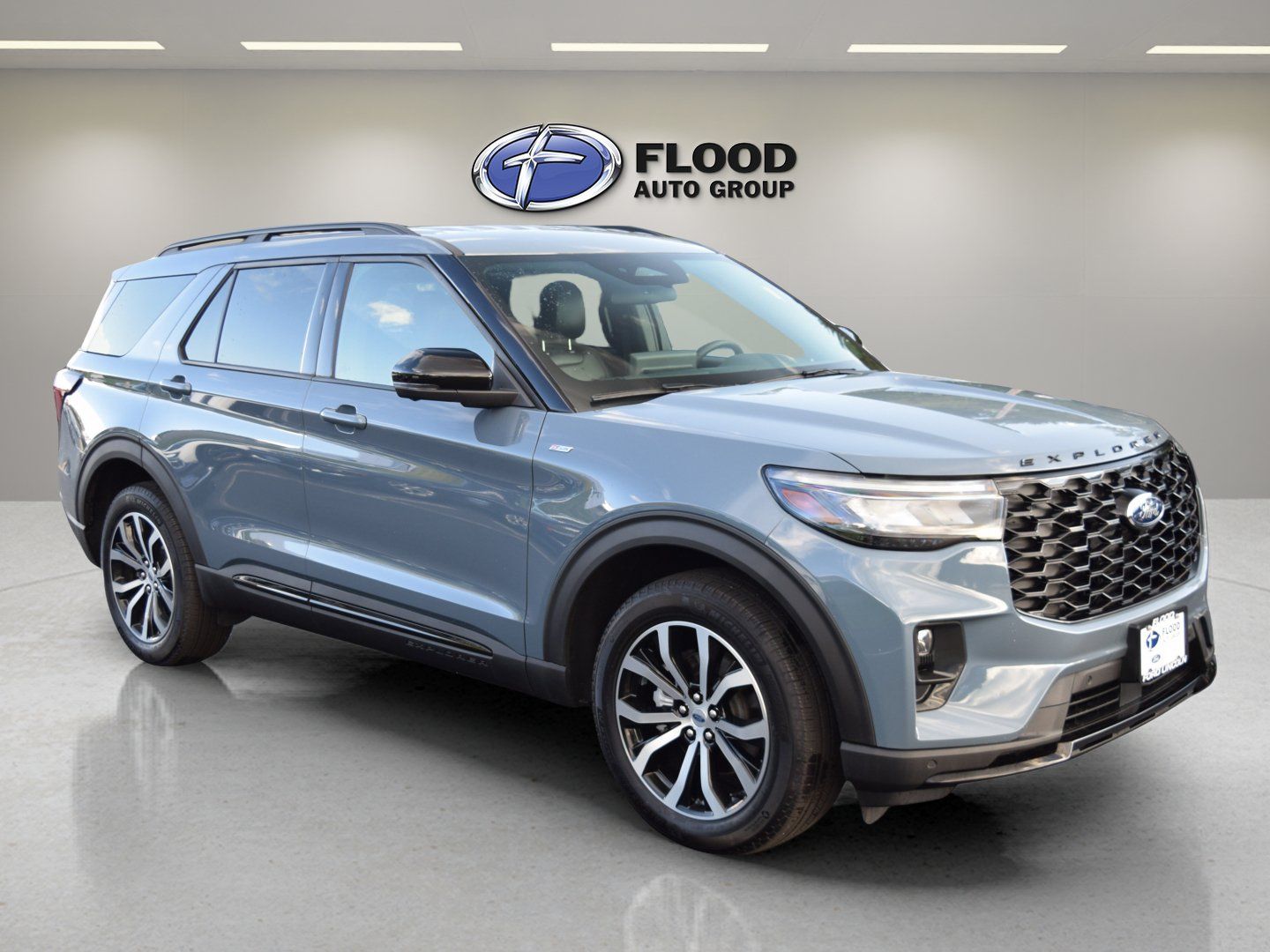 Used 2025 Ford Explorer ST-Line AWD/4WD image 1