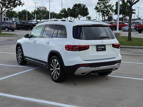 Used 2021 Mercedes-Benz GLB 250 4MATIC image 7