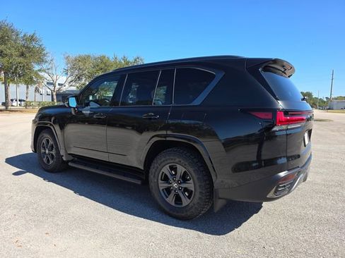 New 2026 Lexus LX 700h Overtrail image 5