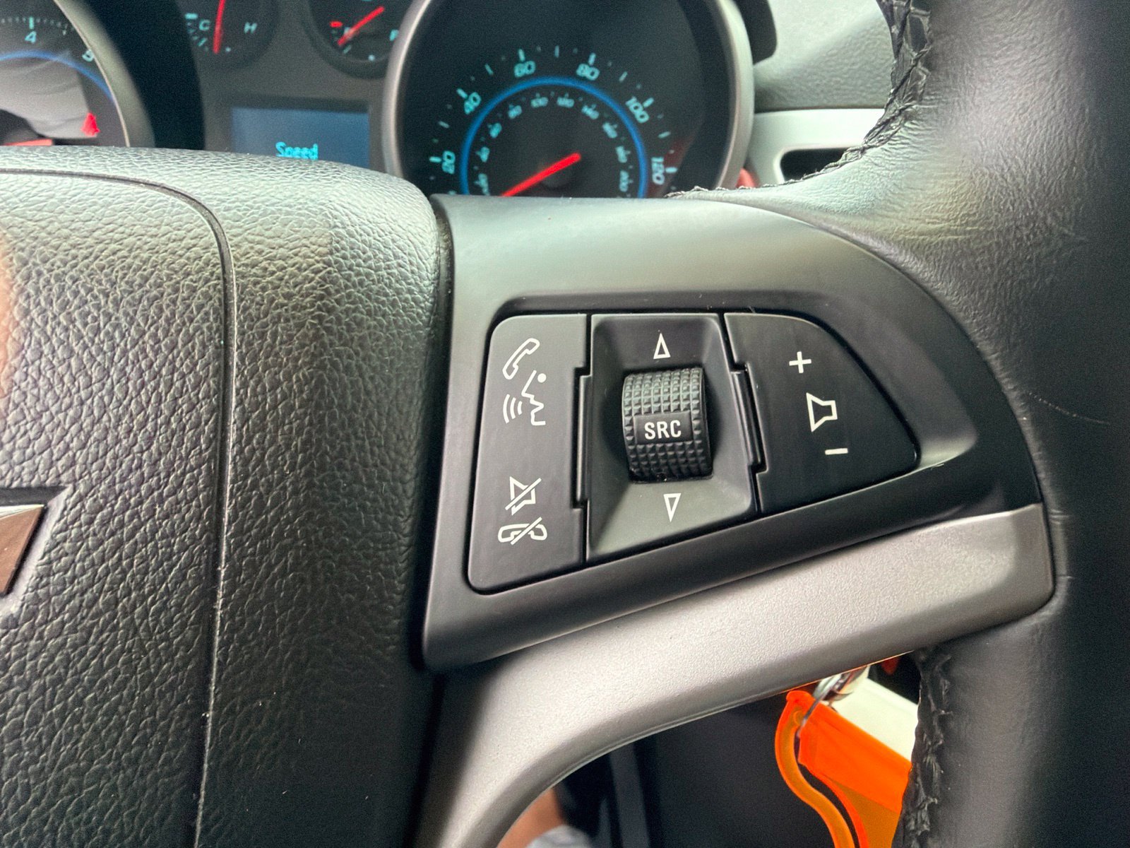 Used 2011 Chevrolet Cruze LT FWD image 12