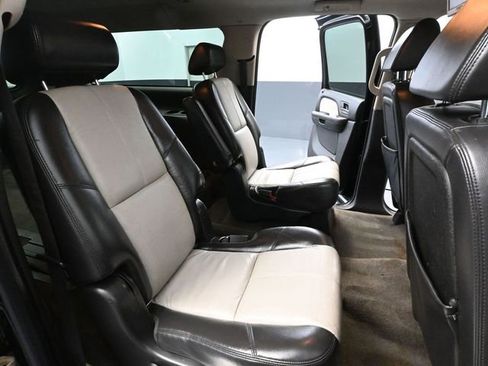 Used 2008 Chevrolet Suburban LT w/ LT Preferred Equipment Group image 42