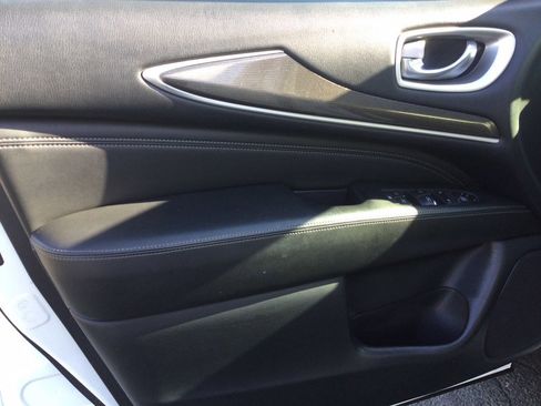 Used 2019 INFINITI QX60 Pure AWD/4WD image 11