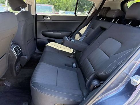 Used 2019 Kia Sportage LX AWD/4WD image 10