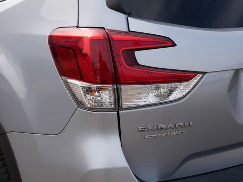 Used 2020 Subaru Forester Premium AWD/4WD image 17