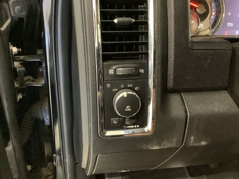 Used 2013 RAM 1500 Laramie Longhorn RWD image 9