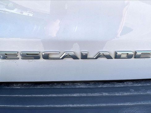 Used 2019 Cadillac Escalade ESV Luxury image 29