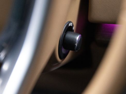 Used 2023 Land Rover Range Rover SE image 74