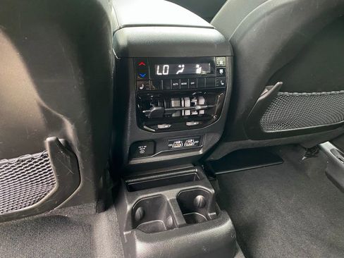 Used 2023 Jeep Grand Cherokee L Limited w/ Luxury Tech Group II image 20