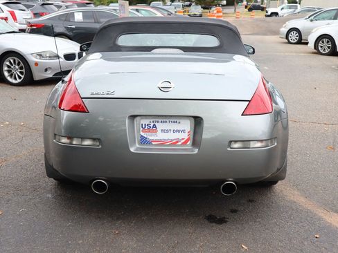 Used 2005 Nissan 350Z Touring image 5