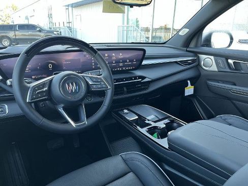 New 2026 Buick Enclave Avenir image 4