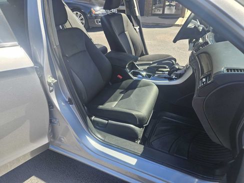 Used 2017 Honda Accord LX image 17