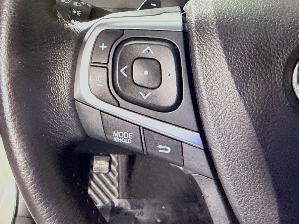 Used 2017 Toyota Camry SE FWD image 13