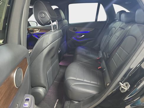 Used 2022 Mercedes-Benz GLC 300 4MATIC image 11