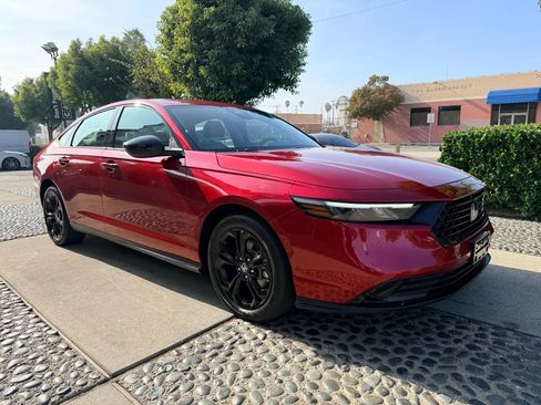 Used 2025 Honda Accord SE image 3