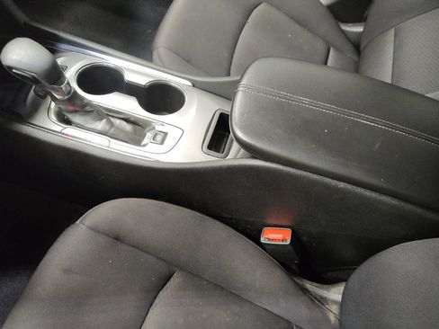 Used 2024 Chevrolet Malibu LT FWD image 26