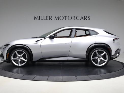 Certified 2024 Ferrari Purosangue image 4