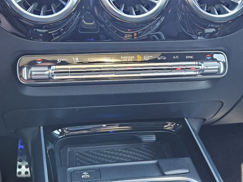 Certified 2025 Mercedes-Benz GLA 250 image 20