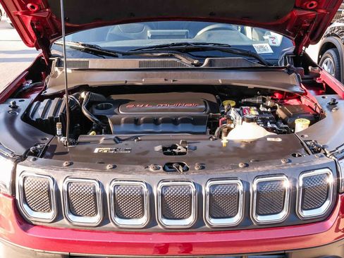 Used 2022 Jeep Compass Latitude FWD image 24