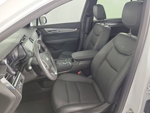 Certified 2024 Cadillac XT6 Luxury w/ LPO, Floor Liner Package image 17