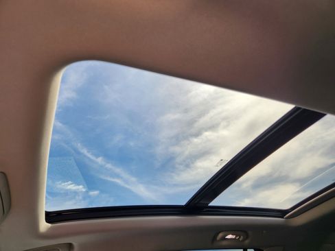 Used 2024 GMC Terrain Denali w/ Denali Premium Package image 6