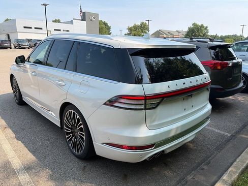 Used 2022 Lincoln Aviator Black Label w/ Dynamic Handling Package AWD/4WD image 9