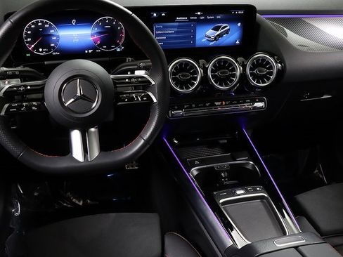 Certified 2025 Mercedes-Benz GLA 250 4MATIC image 15