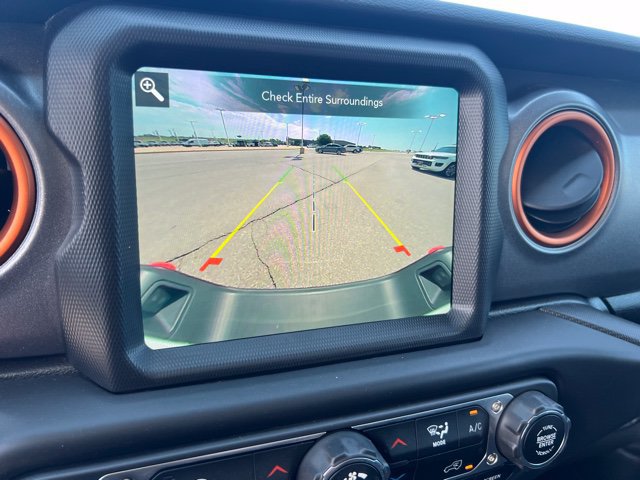 Used 2023 Jeep Gladiator Mojave w/ Trailer Tow Package AWD/4WD image 28