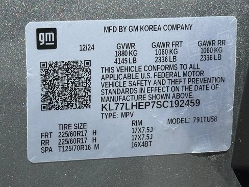 Used 2025 Chevrolet Trax LT FWD image 37