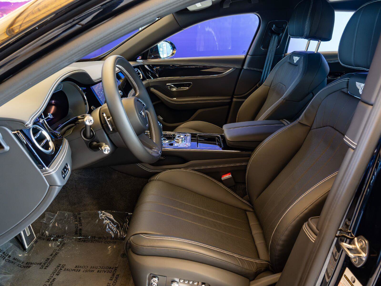 Used 2024 Bentley Flying Spur Azure AWD/4WD image 10