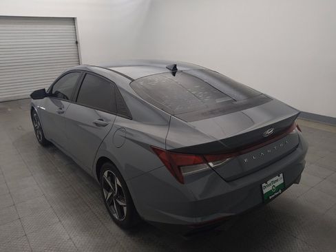 Used 2023 Hyundai Elantra SEL w/ Convenience Package FWD image 5