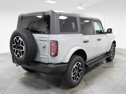 New 2026 Ford Bronco Outer Banks AWD/4WD image 8