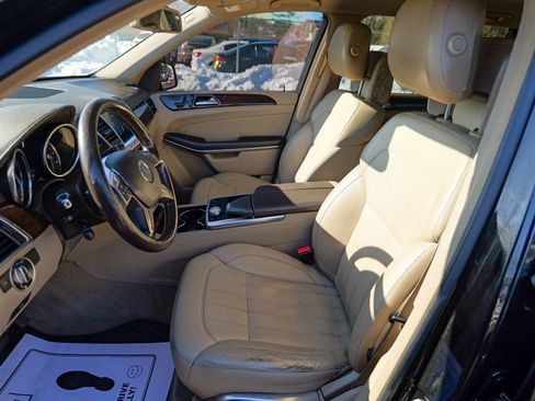 Used 2013 Mercedes-Benz GL 450 4MATIC image 31